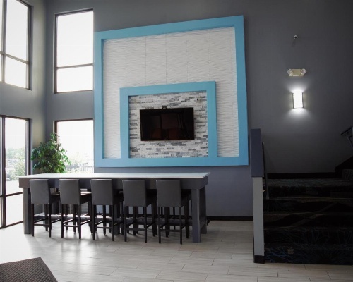 Days Inn by Wyndham Montgomery image 22